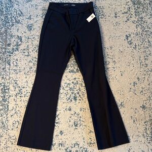 Old Navy high rise pixie flare secret smooth pockets